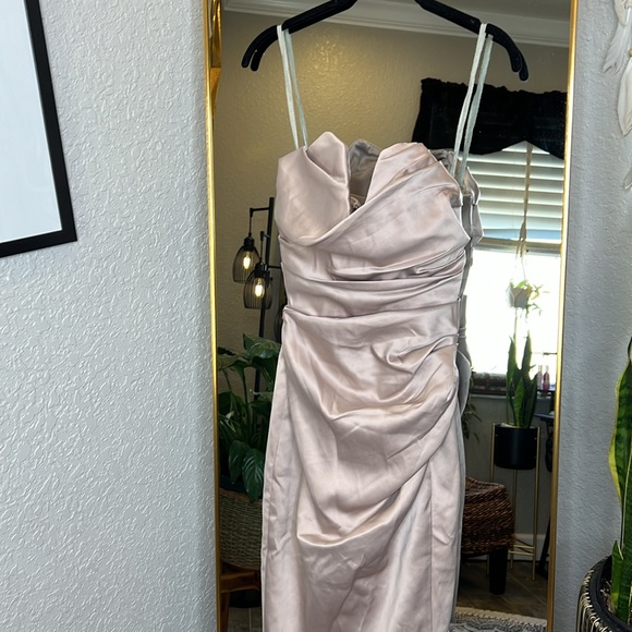 HOUSE OF CB 'Fleur' Mushroom Satin Strapless Gown NWOT - Picture 3 of 4